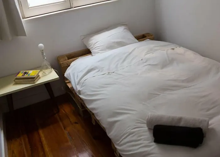 Largo Residencias Πανσιόν Lisboa