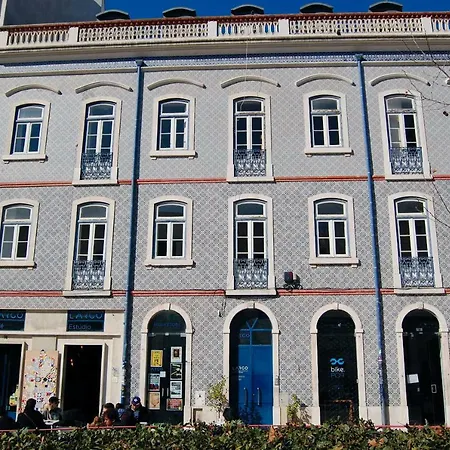 Guest house Largo Residencias *